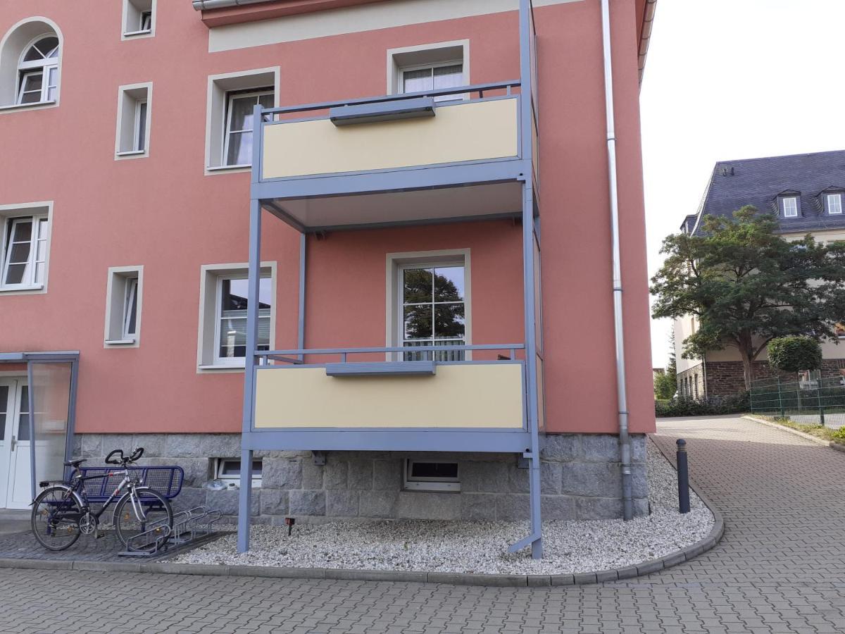 Ferienwohnung - August-Bebel-Str. 19 Oelsnitz  Экстерьер фото